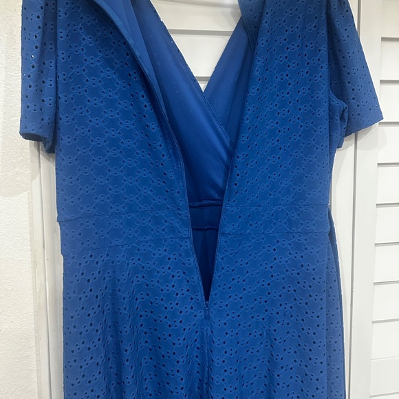 Dress - Picture 5 of 8